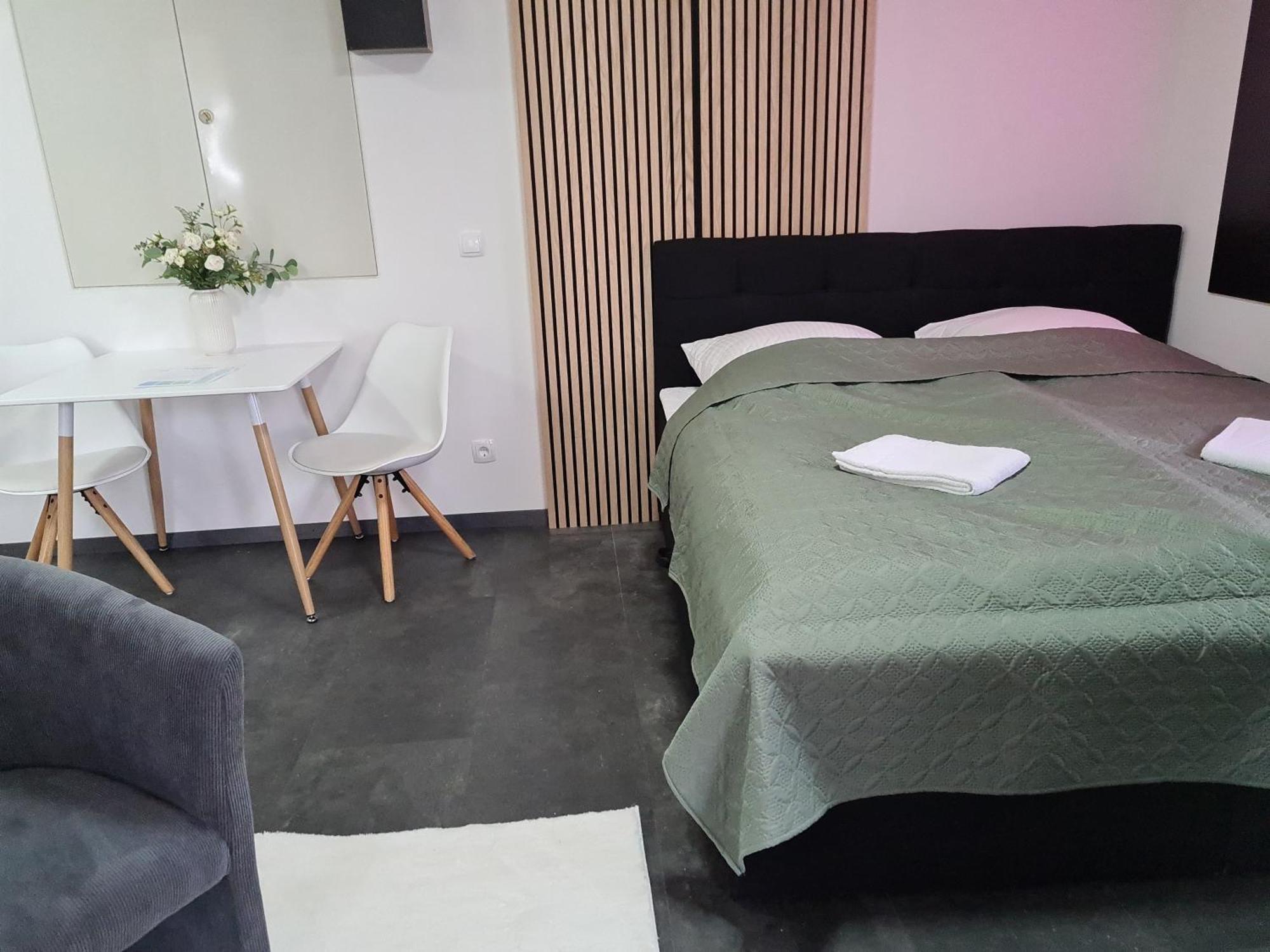 Heppenheim  Theox No 11 Studio Apartment Fuer 2 Personen מראה חיצוני תמונה