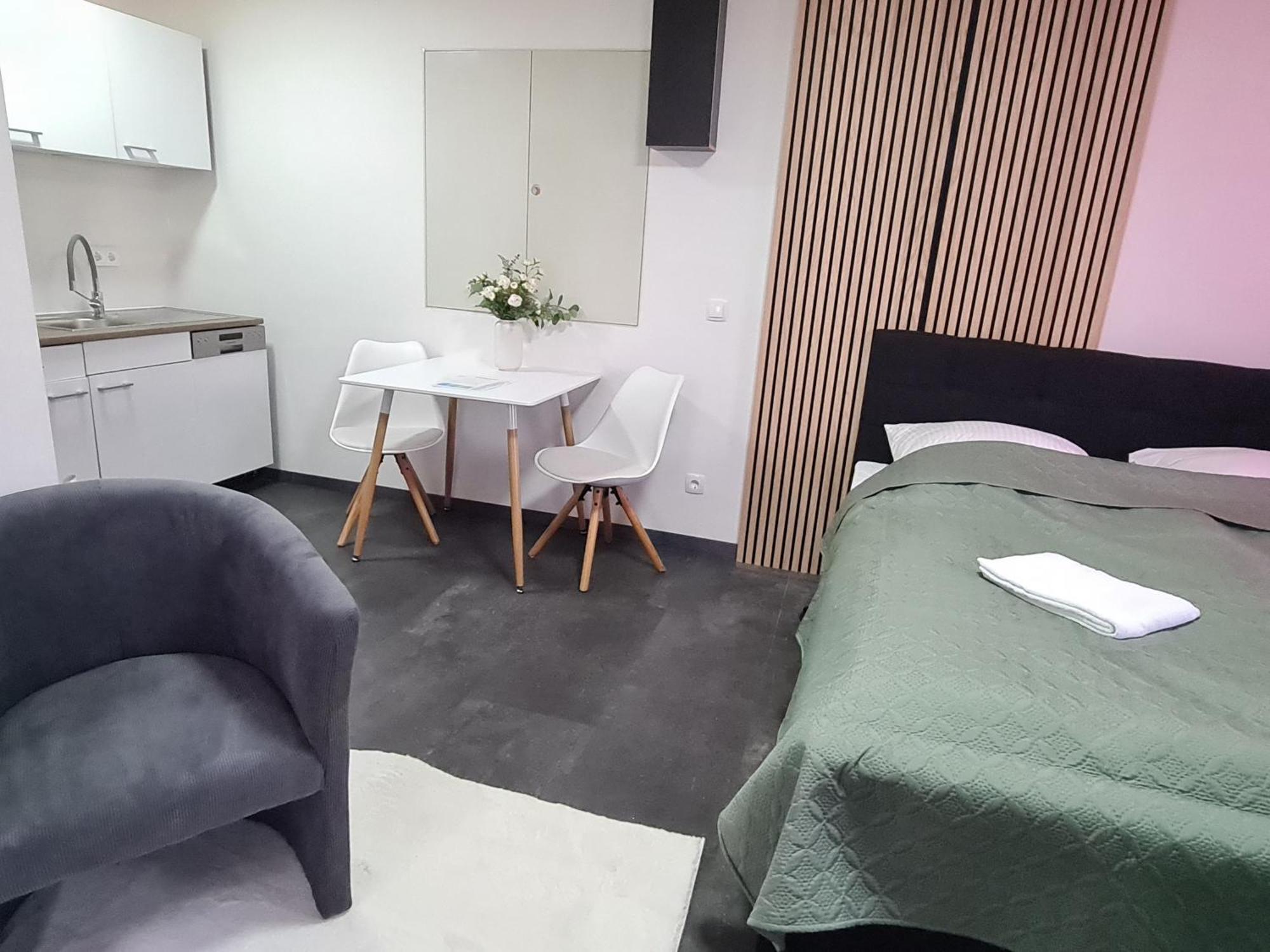 Heppenheim  Theox No 11 Studio Apartment Fuer 2 Personen מראה חיצוני תמונה